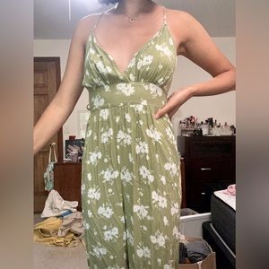 Light Green Floral V- Neck Open Back Jumpsuit